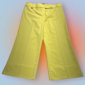 BCBGMAXAZRIA Women’s 2 Lightweight Lime Yellow Capri Pant